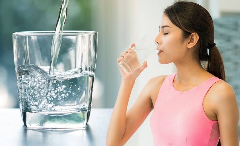 Những người có tiền sử sức khỏe cần cẩn trọng khi dùng nước ion kiềm 